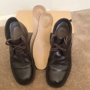 Men’s shoes. UGG Brown Leather Shoes